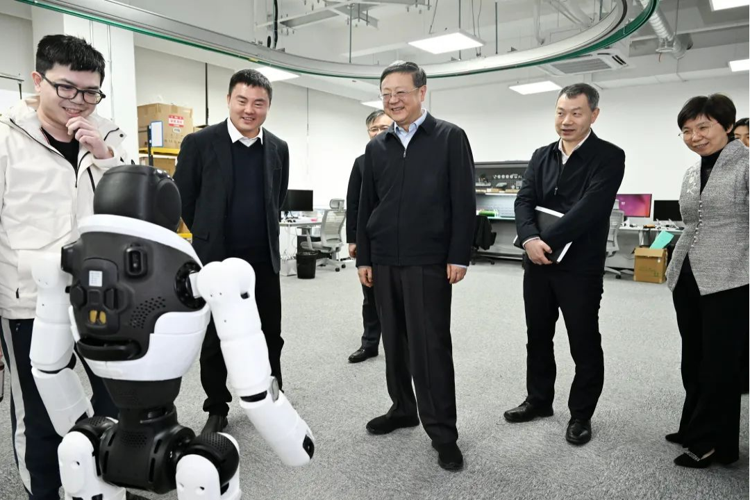 上海市委书记陈吉宁专题调研3522vip浦京集团机器人